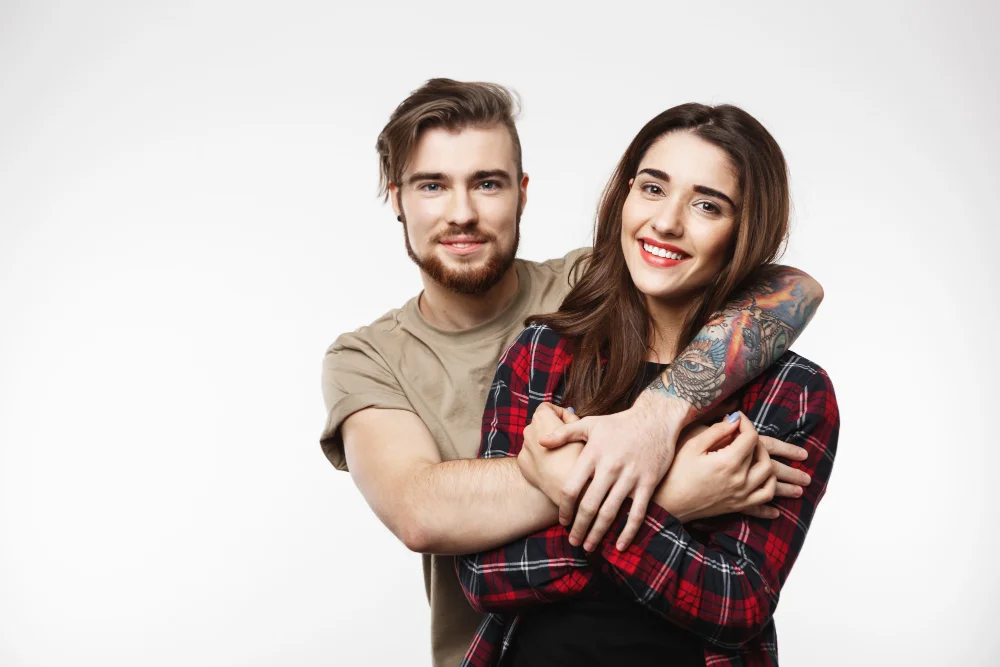 Read more about the article Funny Roasts to Say to Your Sister (Without Getting Disowned)