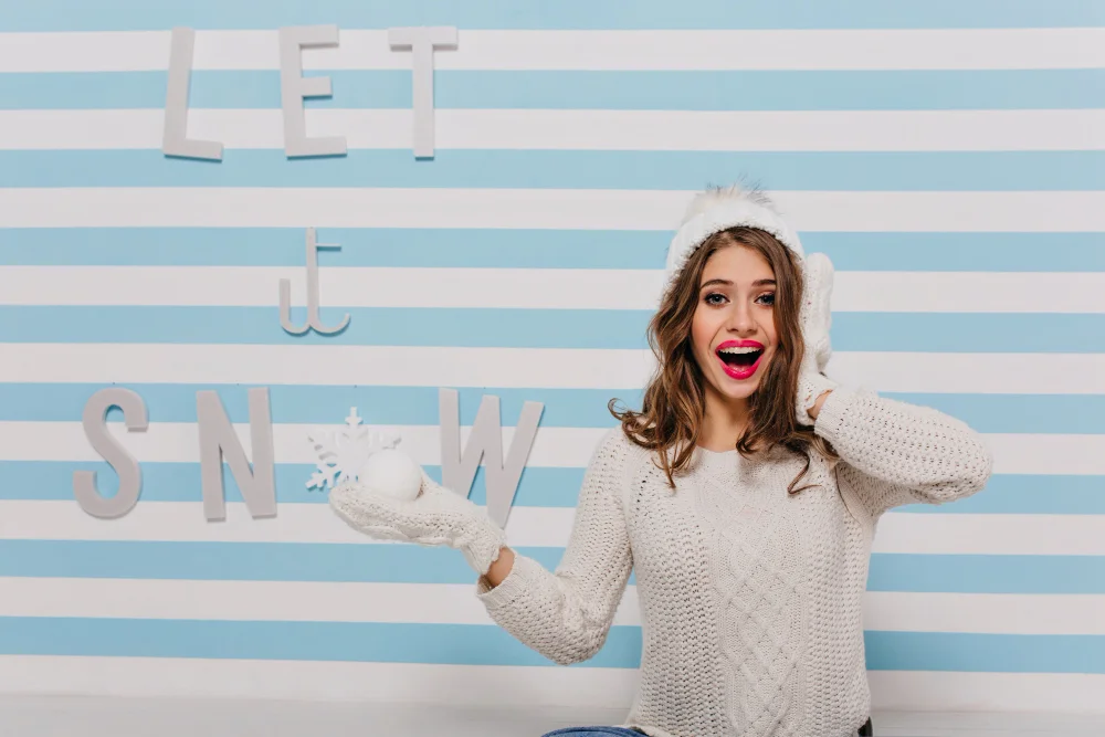 Read more about the article What Does the Snowflake Emoji Mean? A Deep Dive into Its Uses, Symbolism, and Digital Nuance