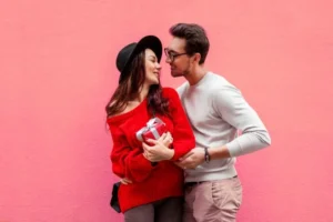 How to Ask Someone Out Over Text: A Complete Guide to Doing It Right