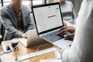 How Should You Reply To An Interview Email?