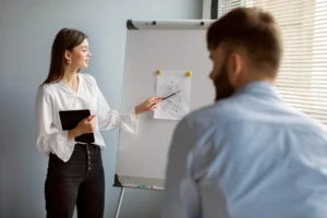 Read more about the article Think Fast, Talk Smart: How to Keep Your Cool and Stay Articulate Under Pressure