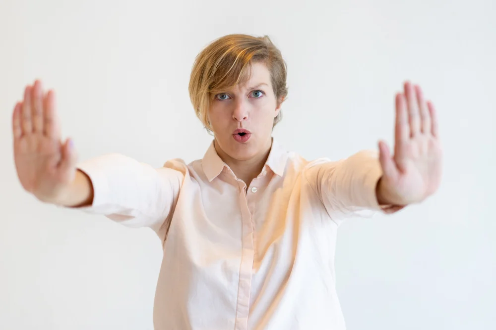 You are currently viewing How to Respond When an Avoidant Reaches Out